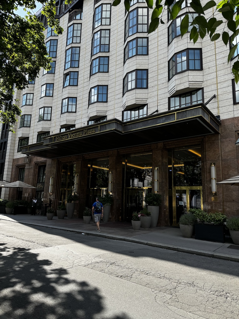 Hilton Vienna Plaza (Zimmer Upgrade)