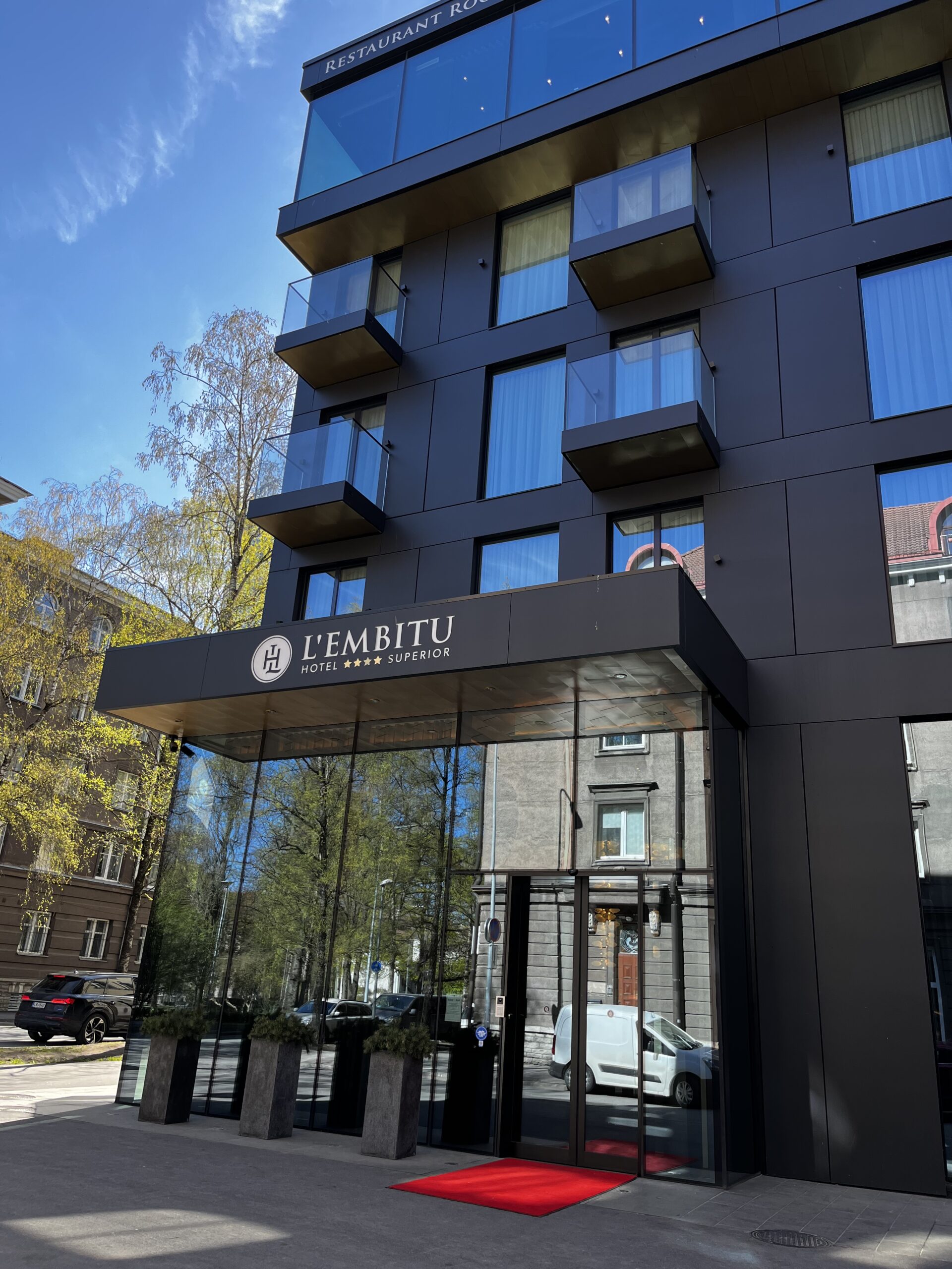 New Review Hotel L’Embitu Superior, Tallinn (TLL)