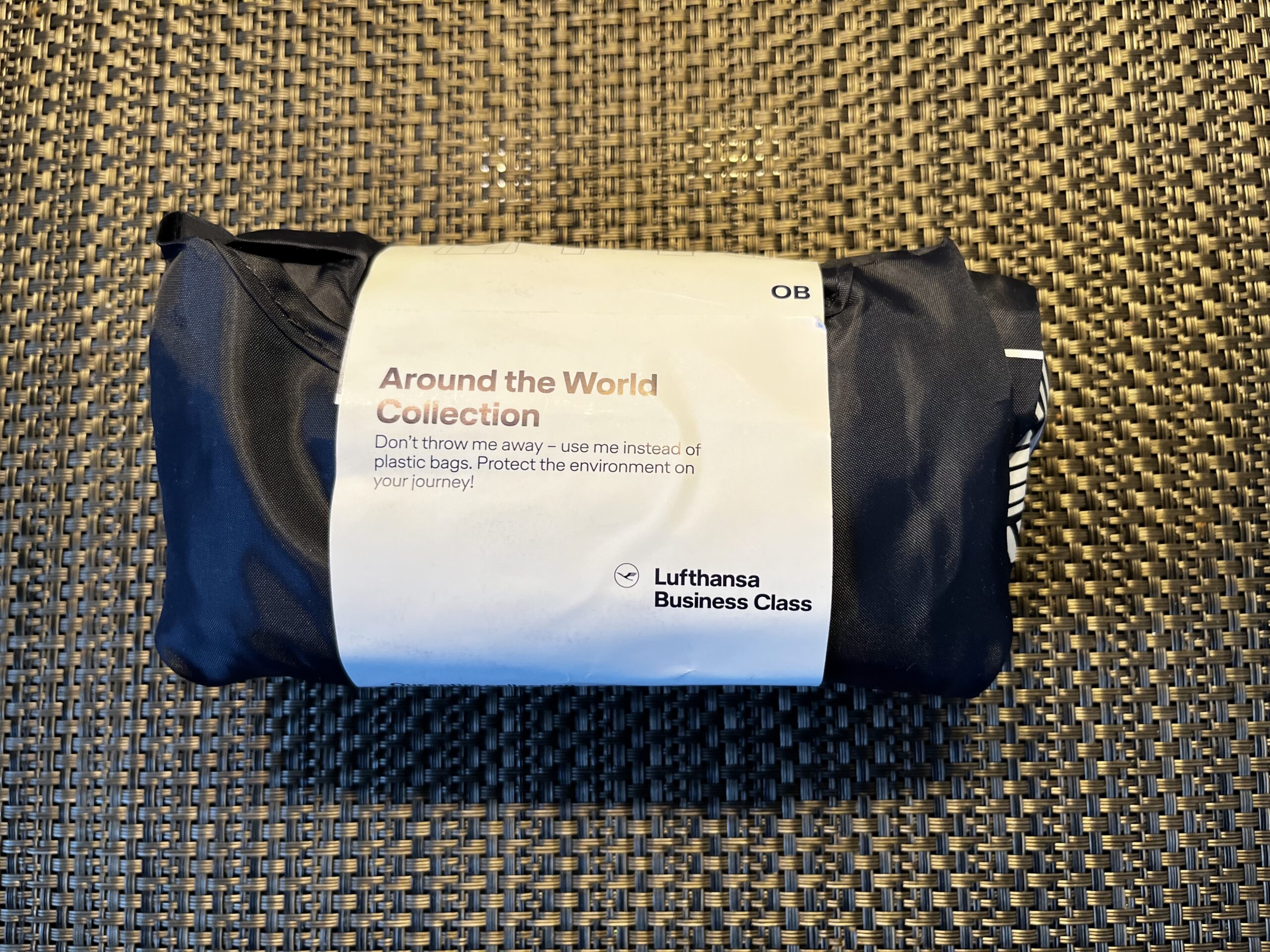 Lufthansa Business Class Amenity Kit 2021 (Around the World Collection)