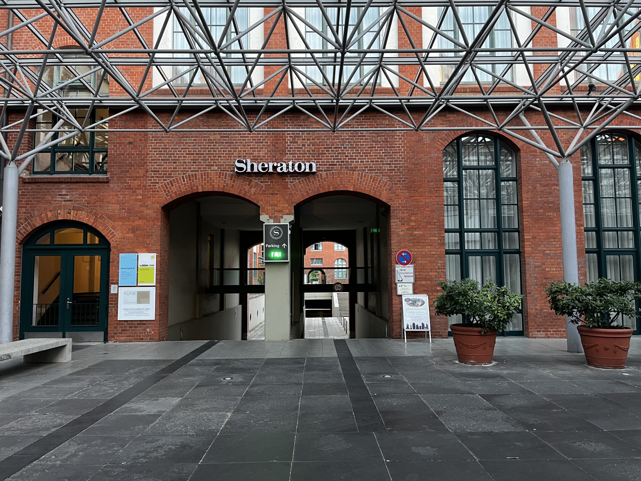 Sheraton Hannover Pelikan Hotel (Upgrade in eine Junior Suite) HAJ