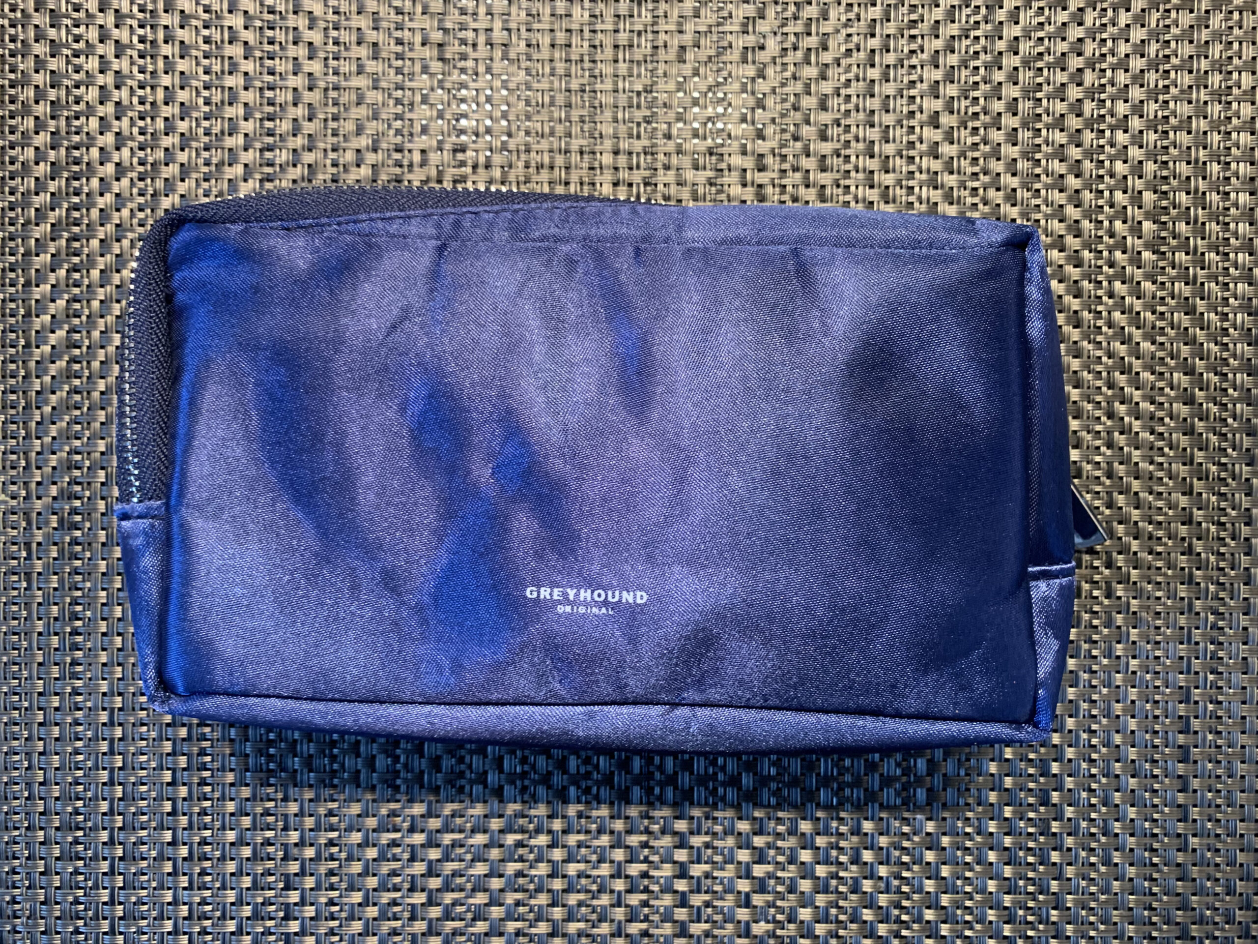 Thai Airways Royal Silk / Business Class Amenity Kit (Greyhound)