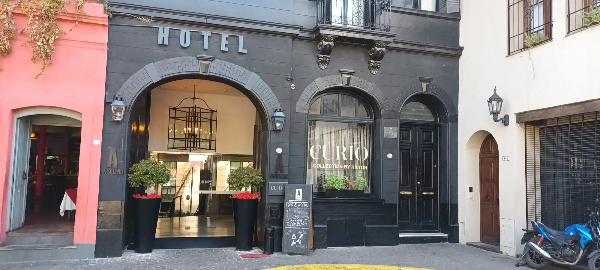 Anselmo BuenosAires, Curio Collection Hilton