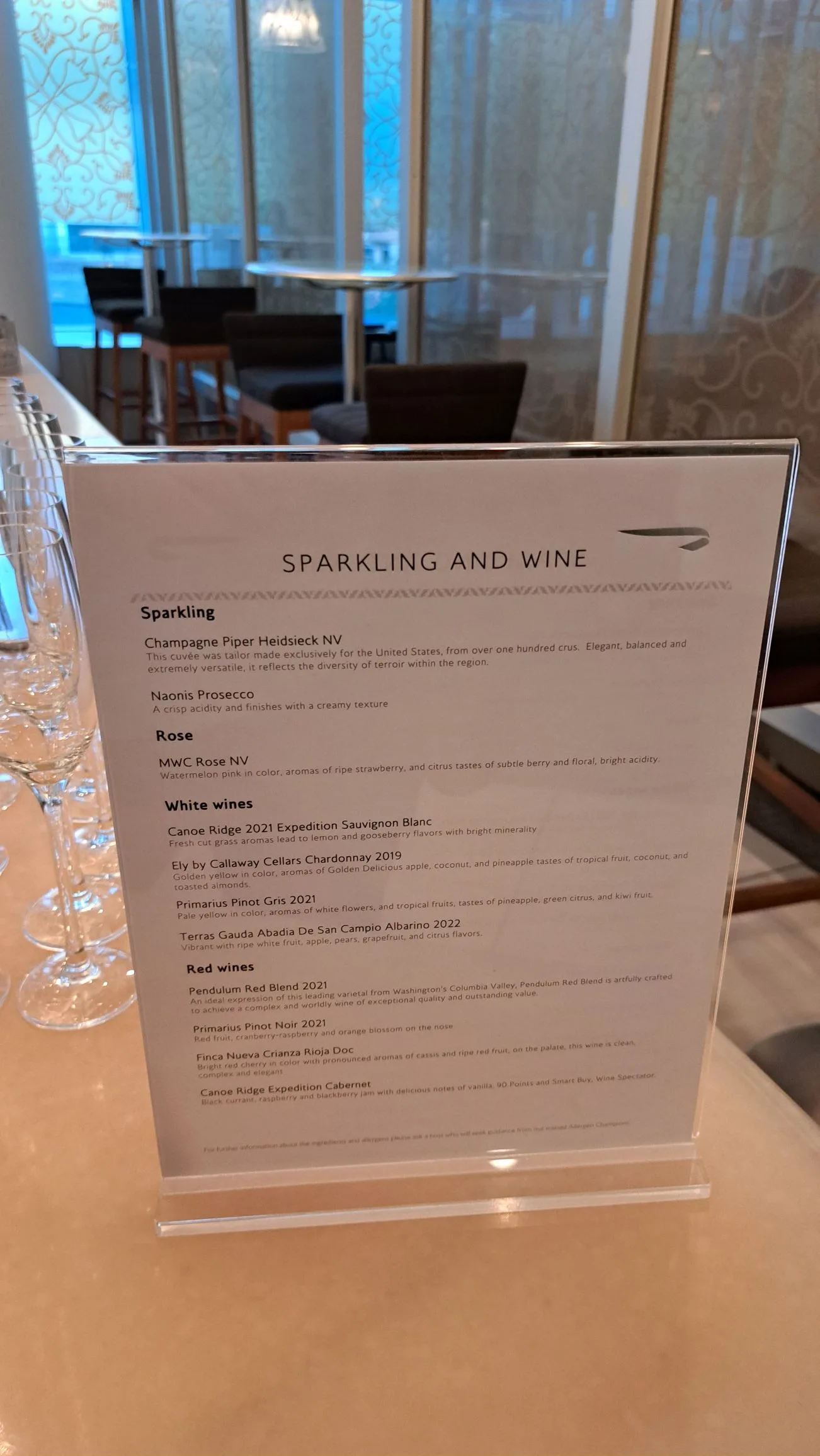 Weinmenü im BA Galleries Lounge mit Sekt und Weißweinen