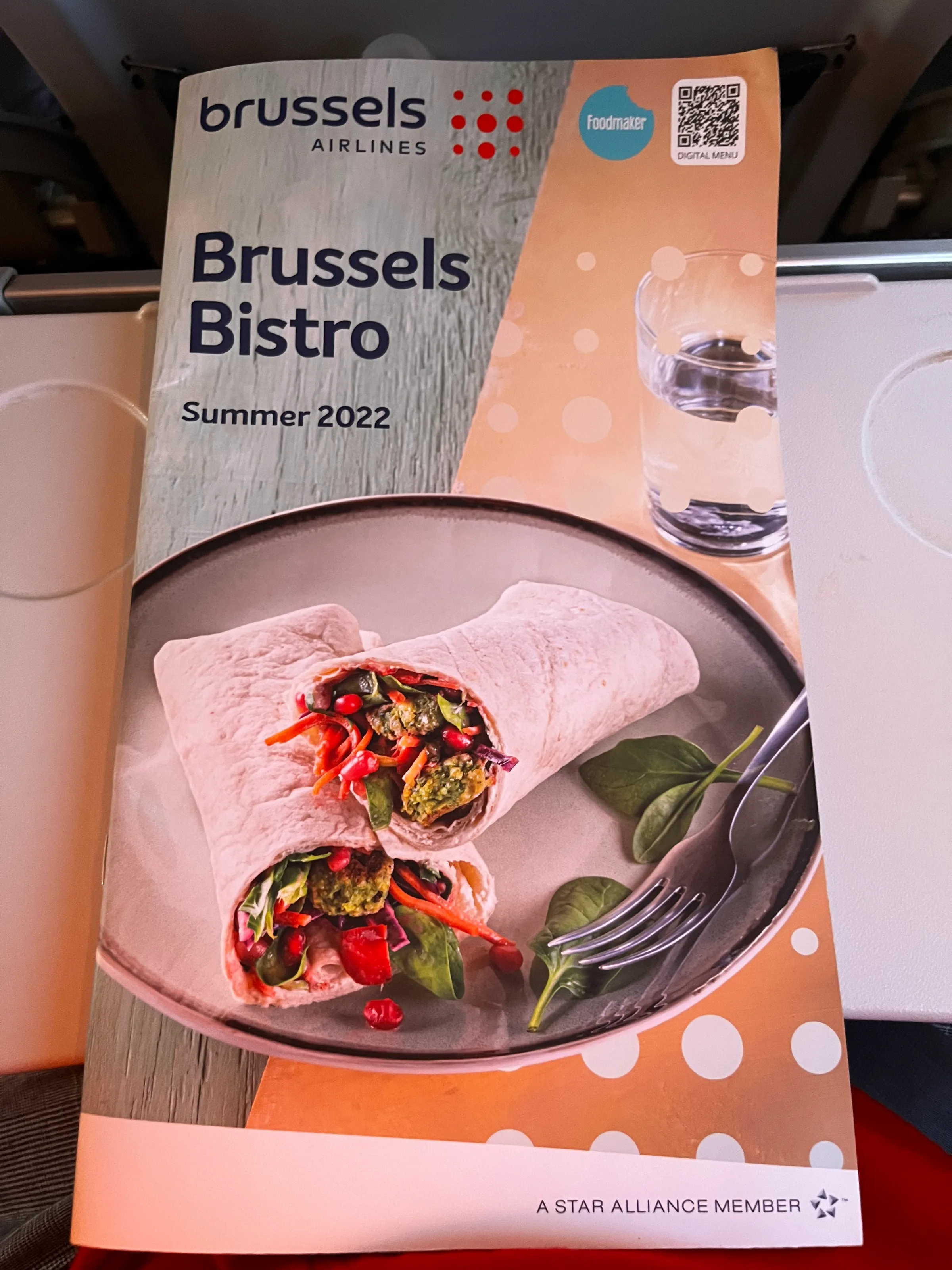 Brussels Airlines Speisekarte für das Brussels Bistro im Sommer 2022