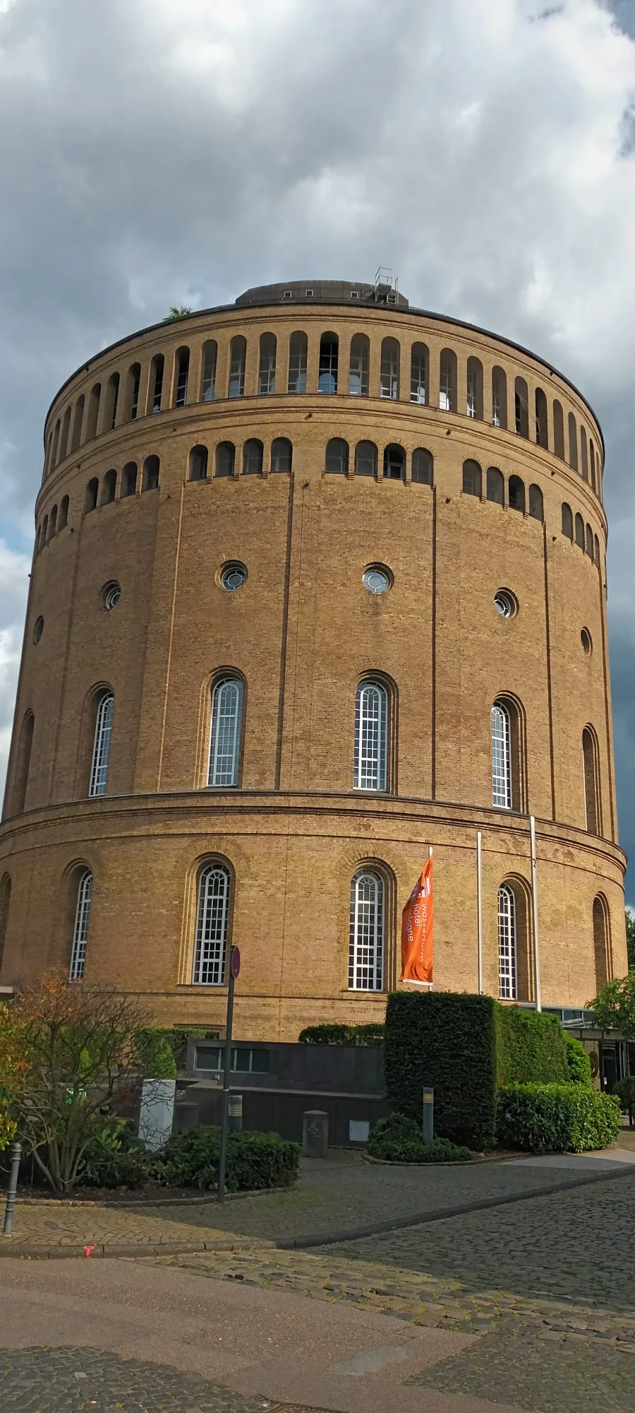 Curio Wasserturm by Hilton Hotel Köln