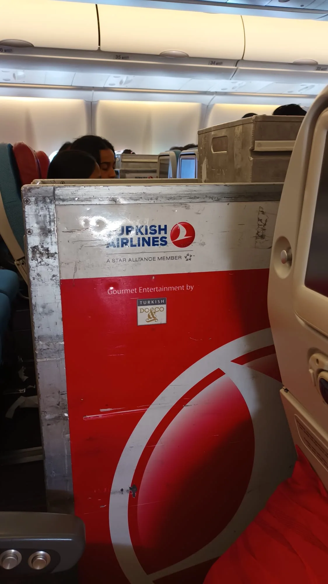 Türkische Airlines Gourmet Entertainment Box im Flugzeug