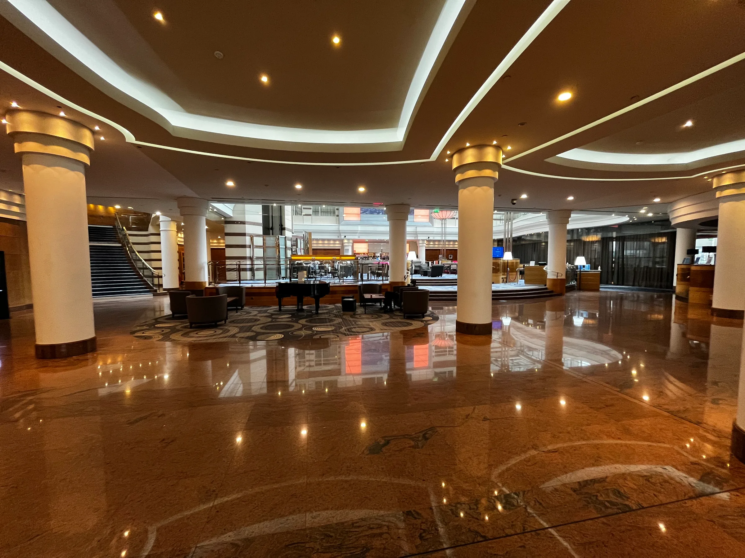 Hilton Charles de Gaulle Airport Hotel (CDG)