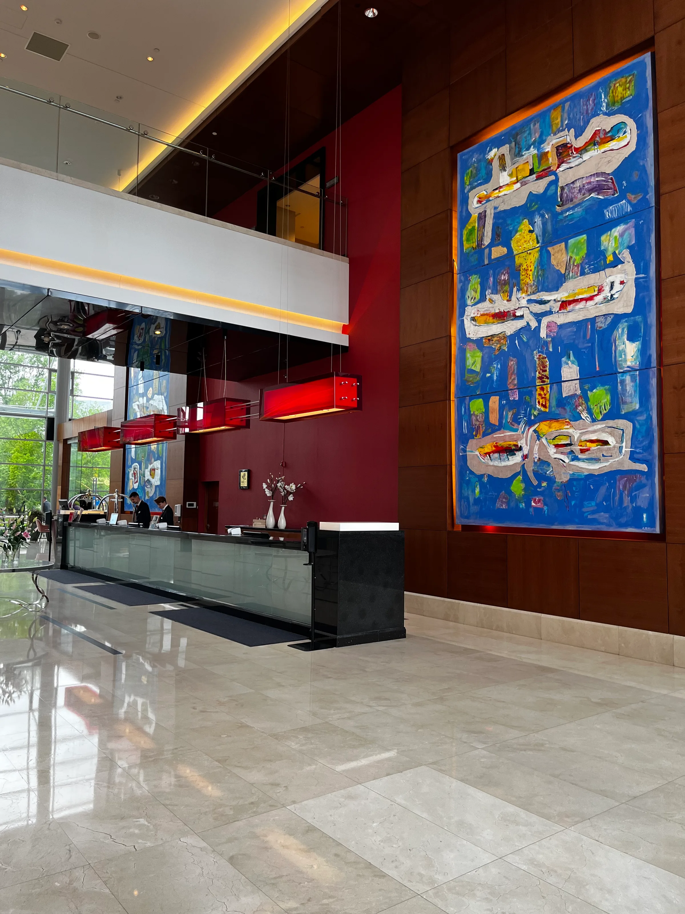 Hilton Warsaw City (Corner Suite)