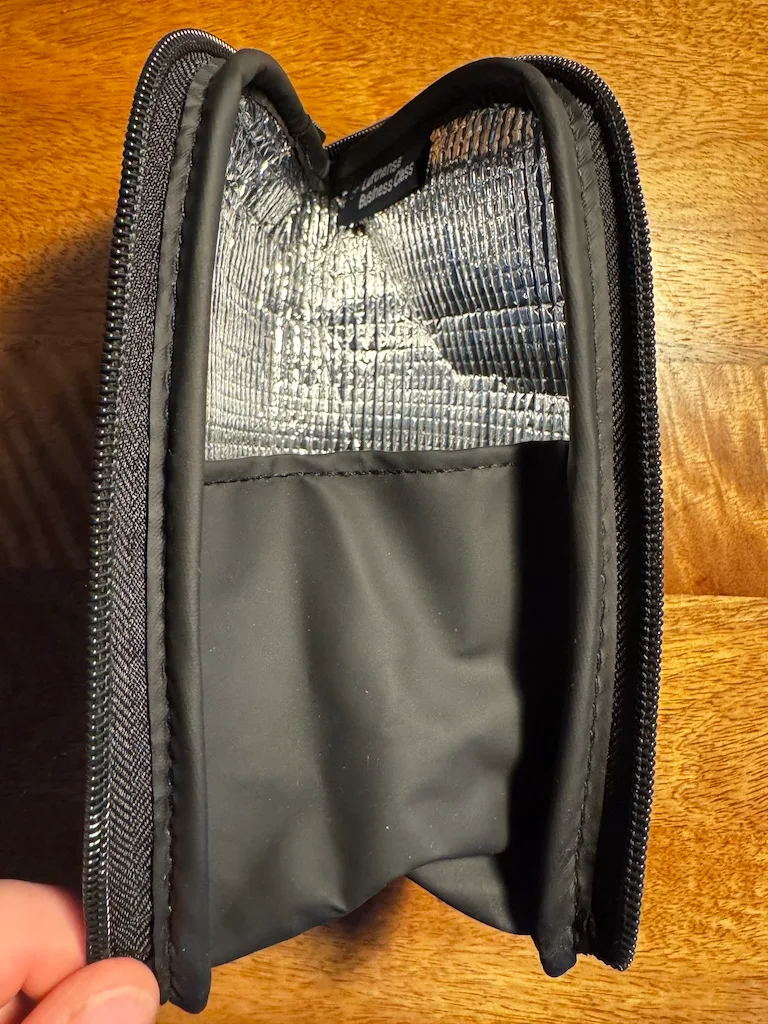Isoliertasche für Lufthansa Business Class mit Reißverschluss