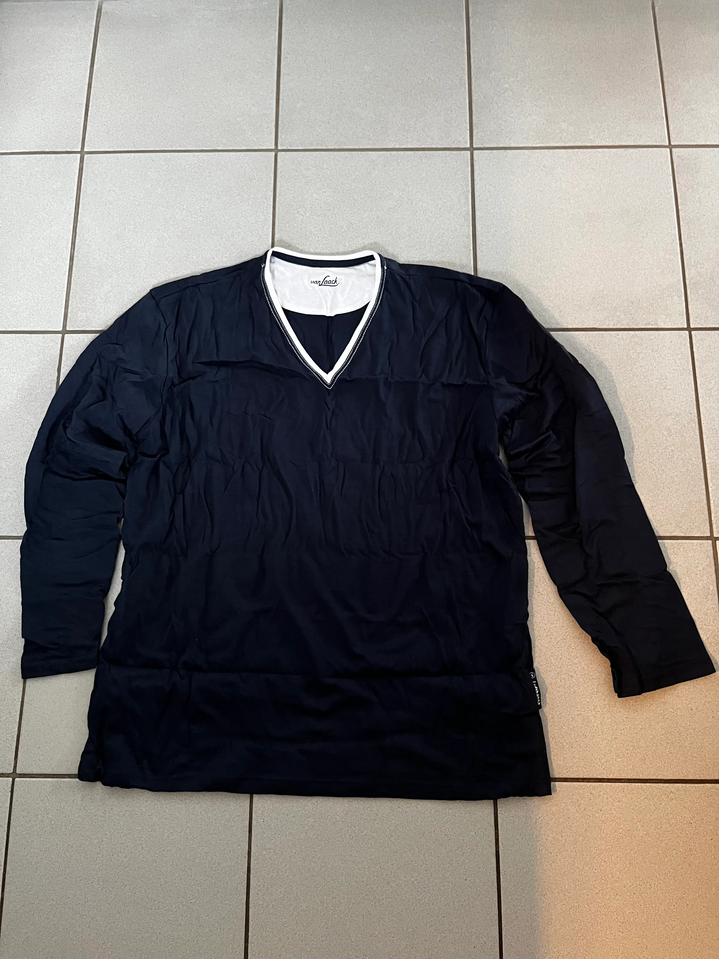 Das Schlaf-Shirt von van Laack — schlicht und bequem