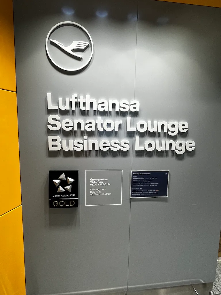 Lufthansa Senator Lounge Business Lounge Schild