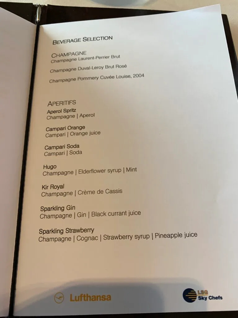 Getränkeauswahl im Lufthansa First Class Lounge München