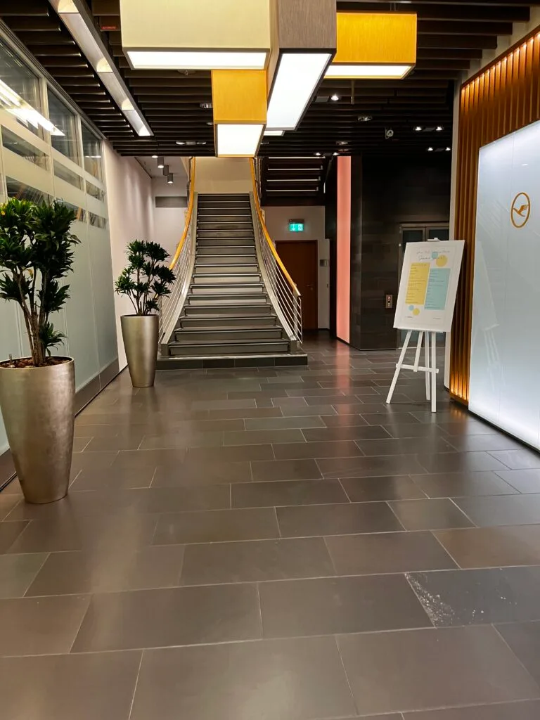 Lufthansa First Class Lounge München (MUC) Terminal 2 (in der Nähe von Gate G21/H21)