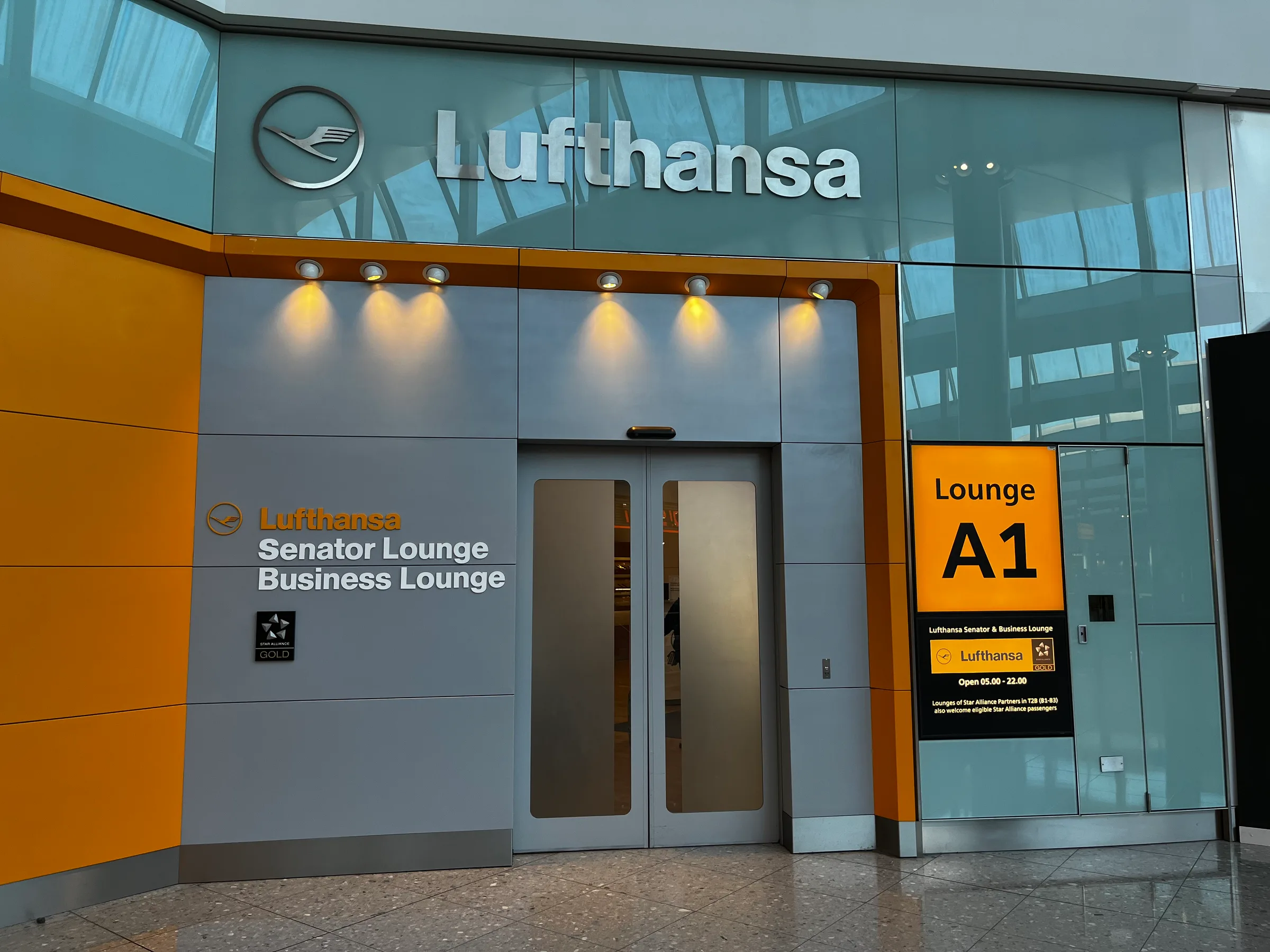 Lufthansa Senator Lounge London Heathrow (LHR)