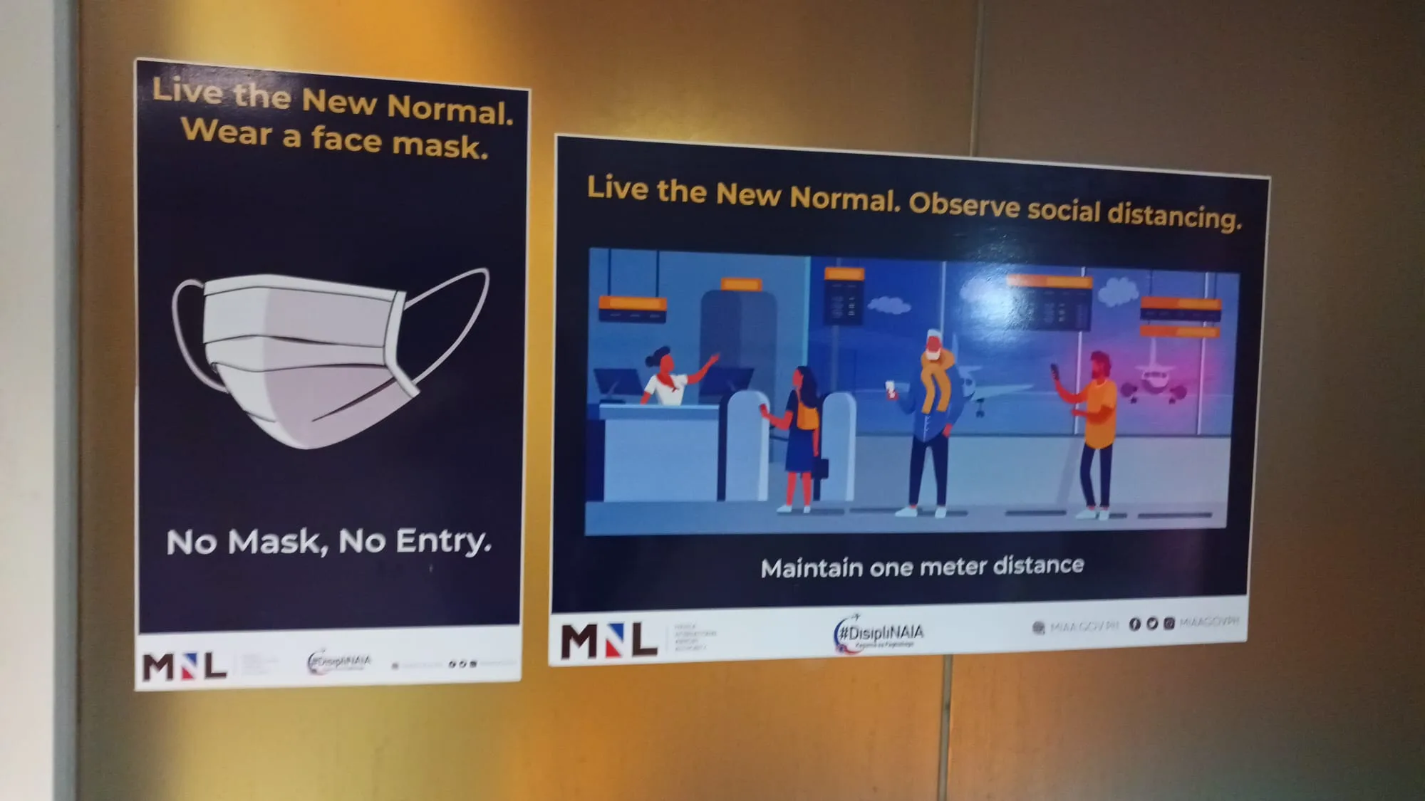Maskenpflicht und soziale Distanzierung im Mabuhay Lounge.