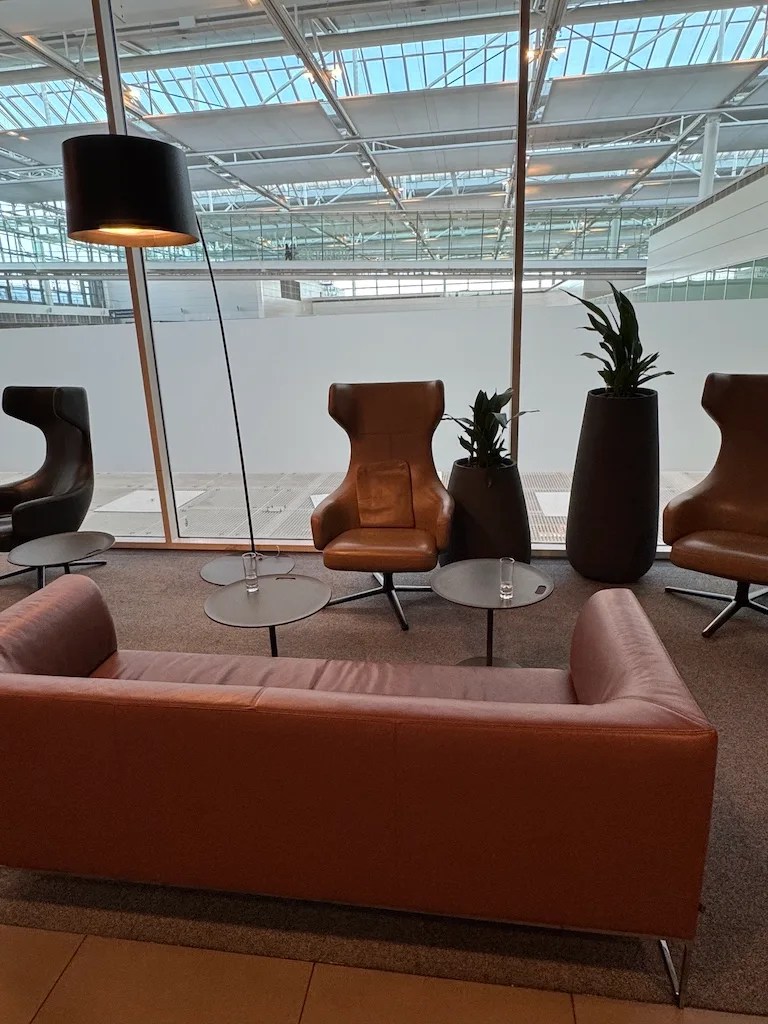 Senator Lounge H 24 in München  (MUC) T2