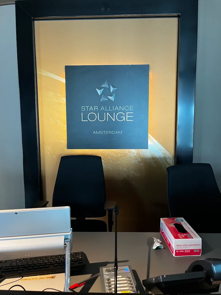 Star Alliance Lounge Schild am Eingang