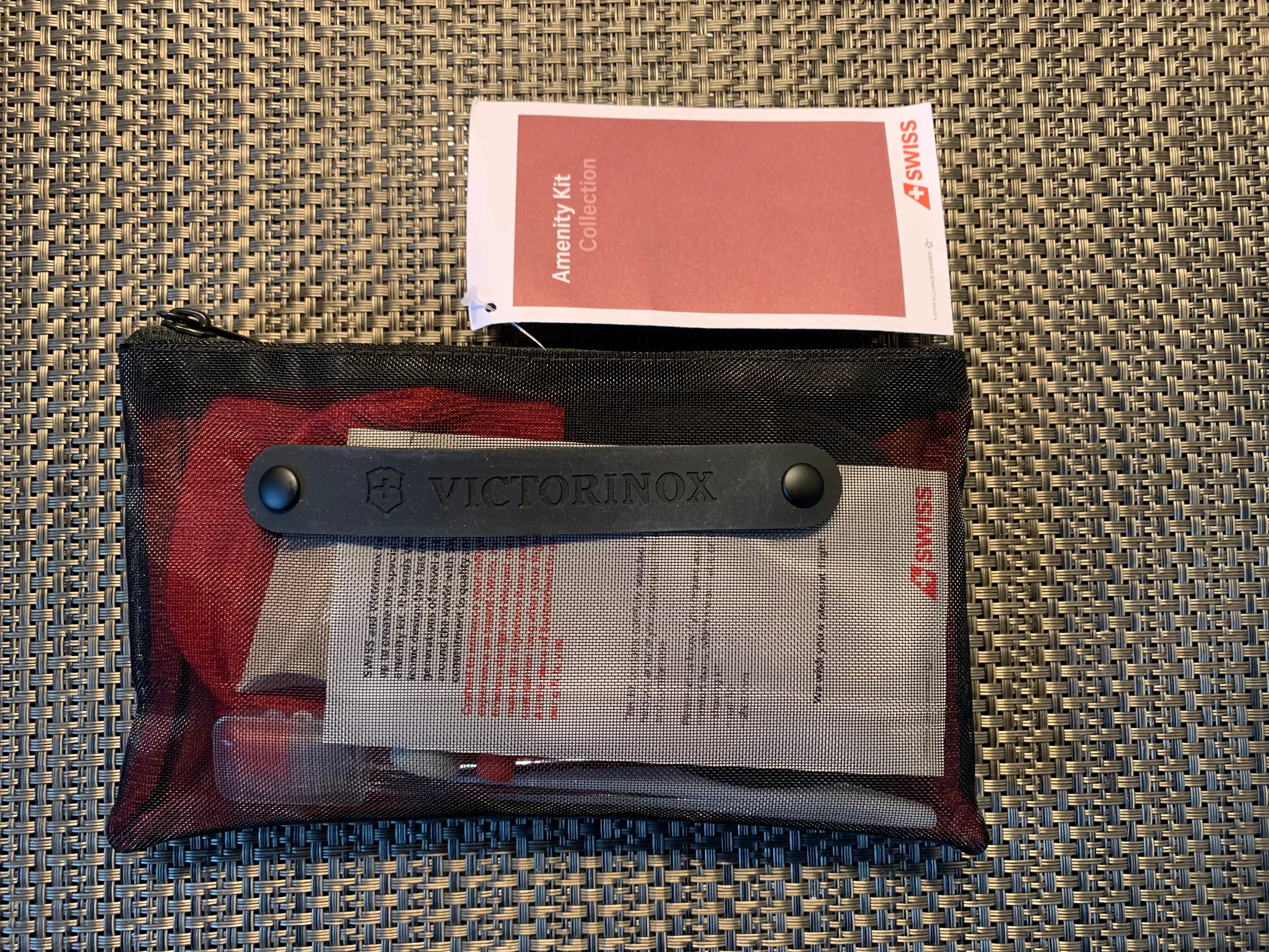 Swiss Business Class Amenity Kit mit Victorinox-Beutel