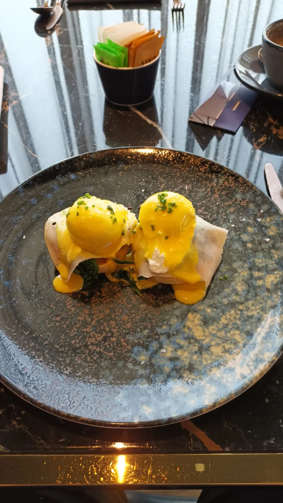 Eggs Benedict mit Sauce Hollandaise