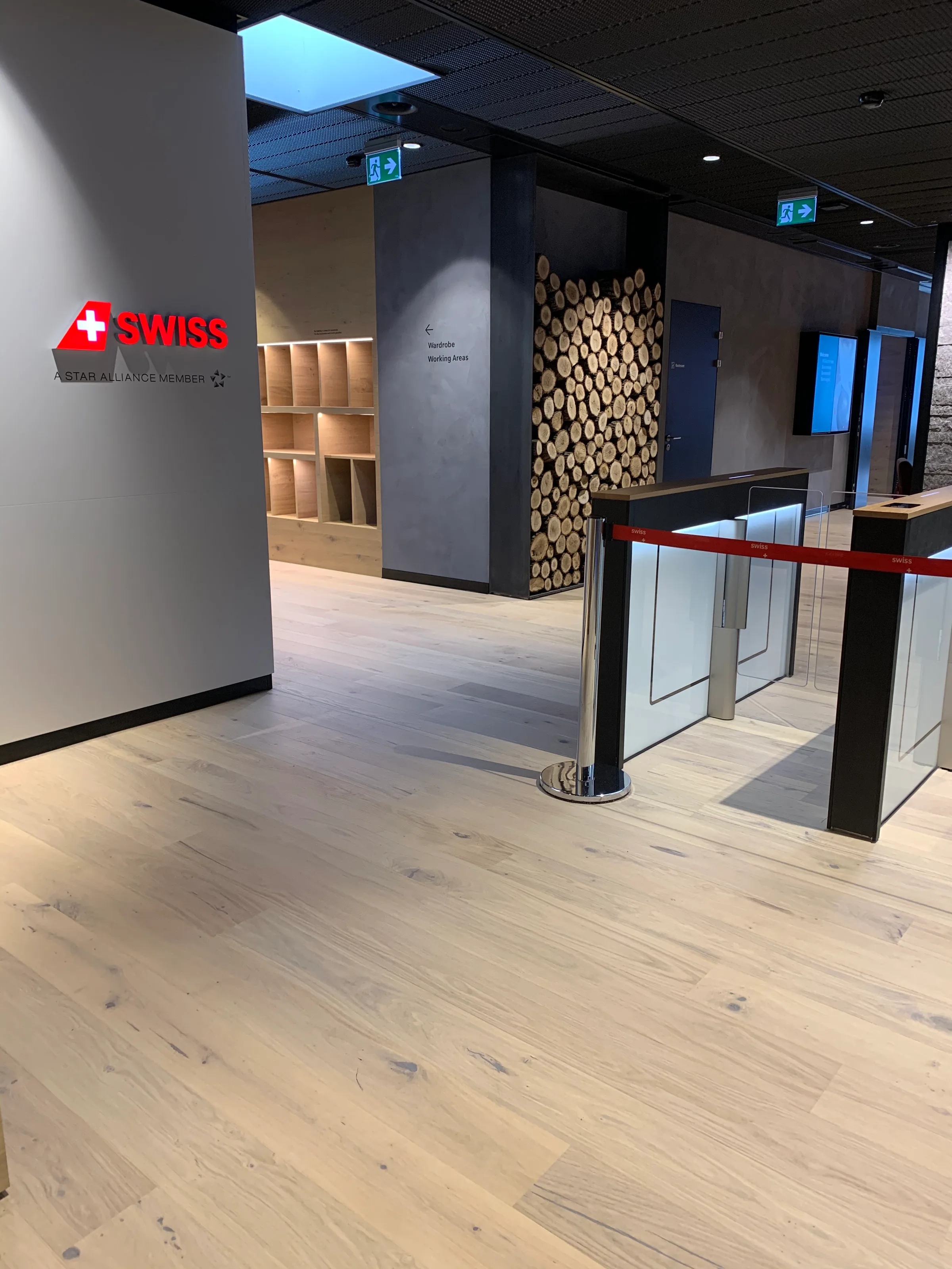 Swiss Alpine Lounge Zürich Airport Terminal A